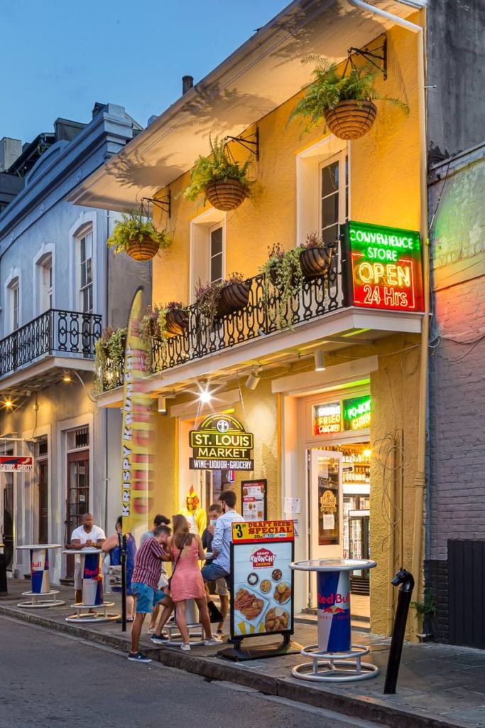 Bourbon St Walk Up Bar - St. Louis Market - Grocery, Bar, Kitchen & Convenience Store located just off world famous Bourbon Street in the French Quarter of New Orleans. Offering wine,liquor, local beer, full bar, daiquiris and a take-out food from the kitchen.