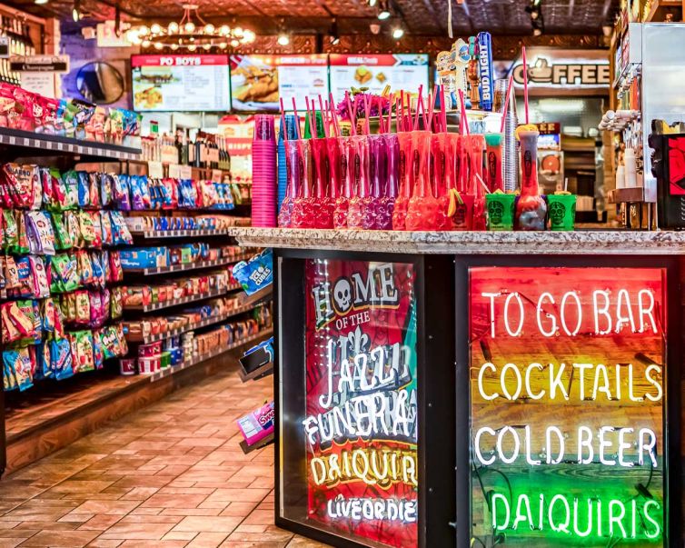 St Louis Market - Liquor Store, Full Walk Up Bar, WIne, Convenience Store - New Orleans French Quarter